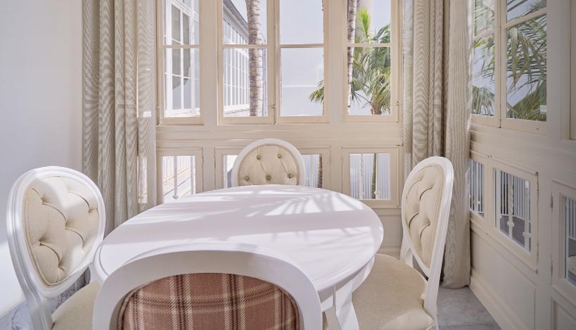 Tandem Palacio Veedor De Galeras Suites Кадис Экстерьер фото