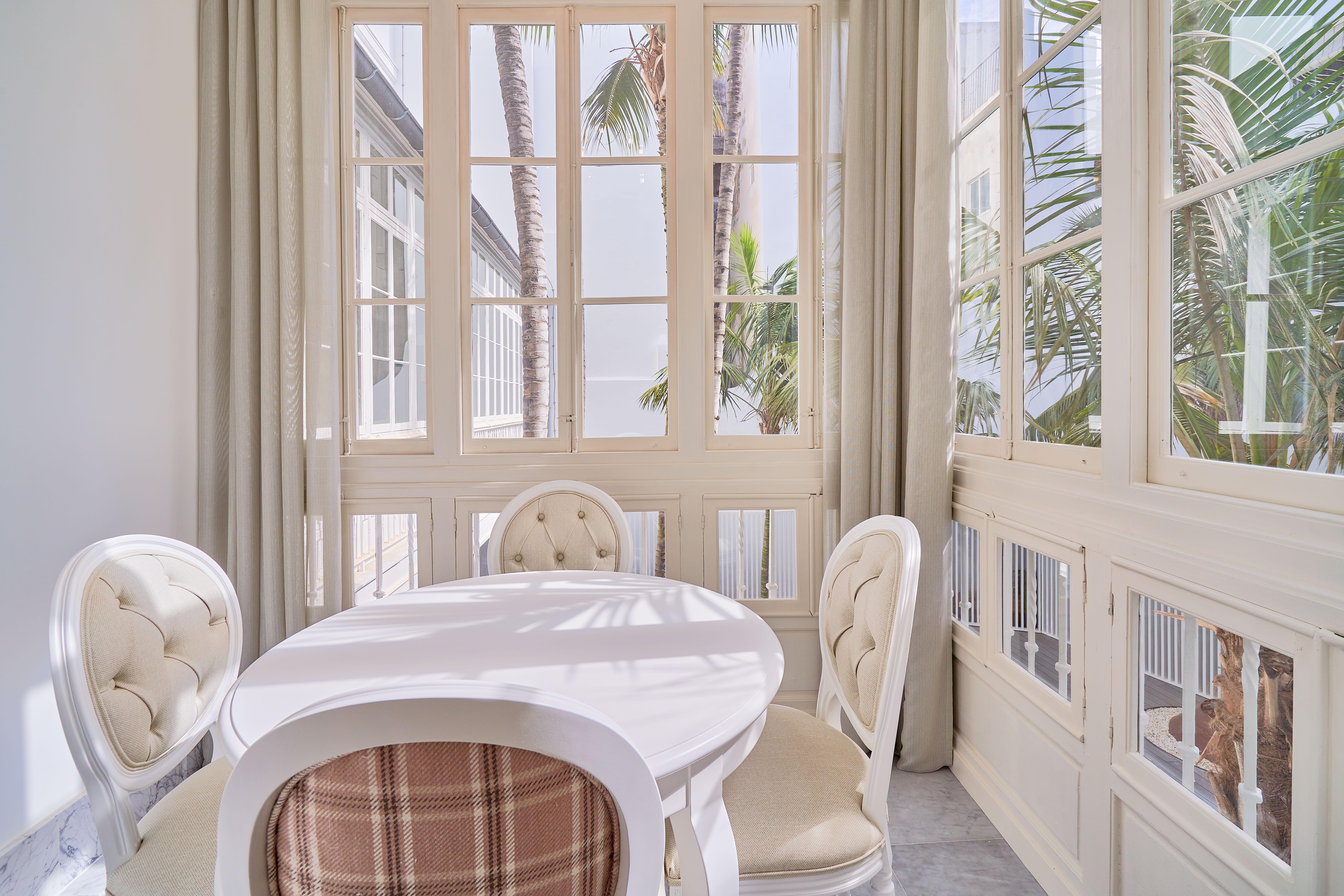 Tandem Palacio Veedor De Galeras Suites Кадис Экстерьер фото