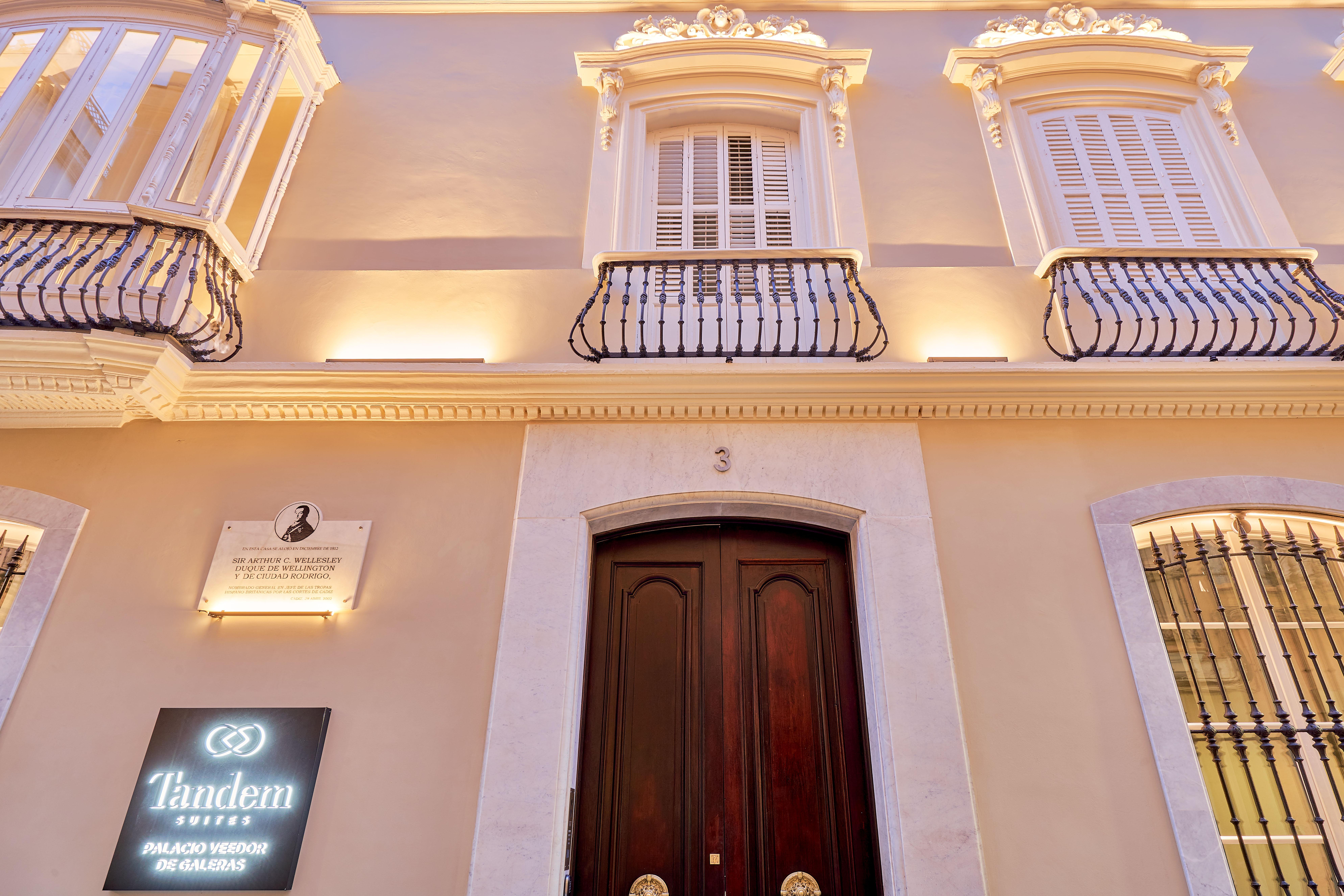 Tandem Palacio Veedor De Galeras Suites Кадис Экстерьер фото